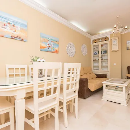 Bahia De La Luz Apartment *